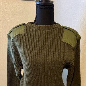 Men's Size 40 DSCP Valor Collection Sweater